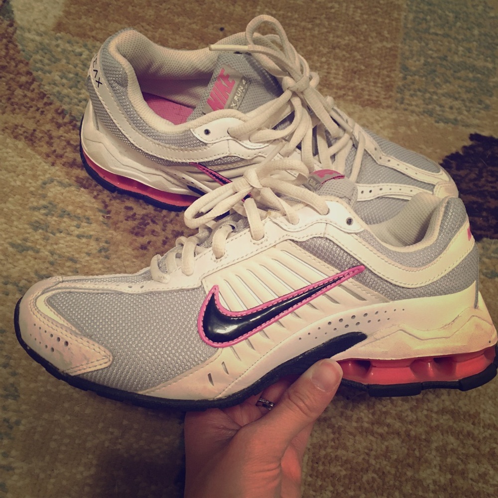 Nike Reax sneakers